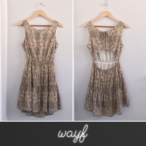 🏝️ WAYF Open Back Peasant Dress • Small